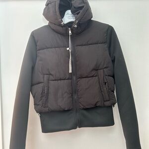 Elegant Black Crop Puffer Jacket for Women